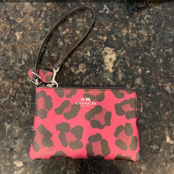 coach wallet - Picture 1 of 3